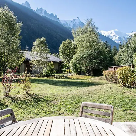 Superbe Duplex Avec Jardin A Chamonix, 4 Pers, Animaux Admis, Parking, Wifi *